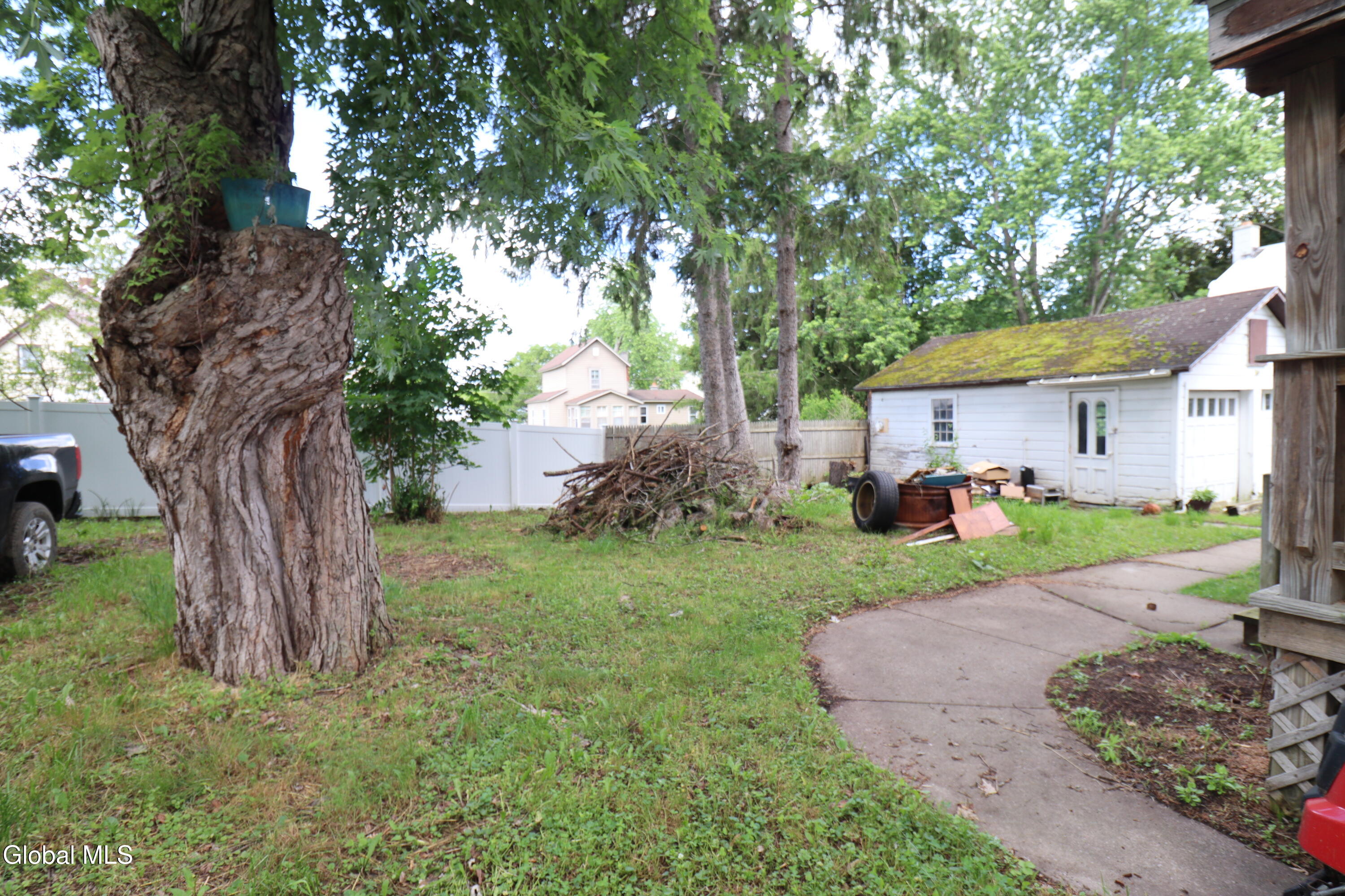 113 Dumler Lane Fort Hunter NY 12069
