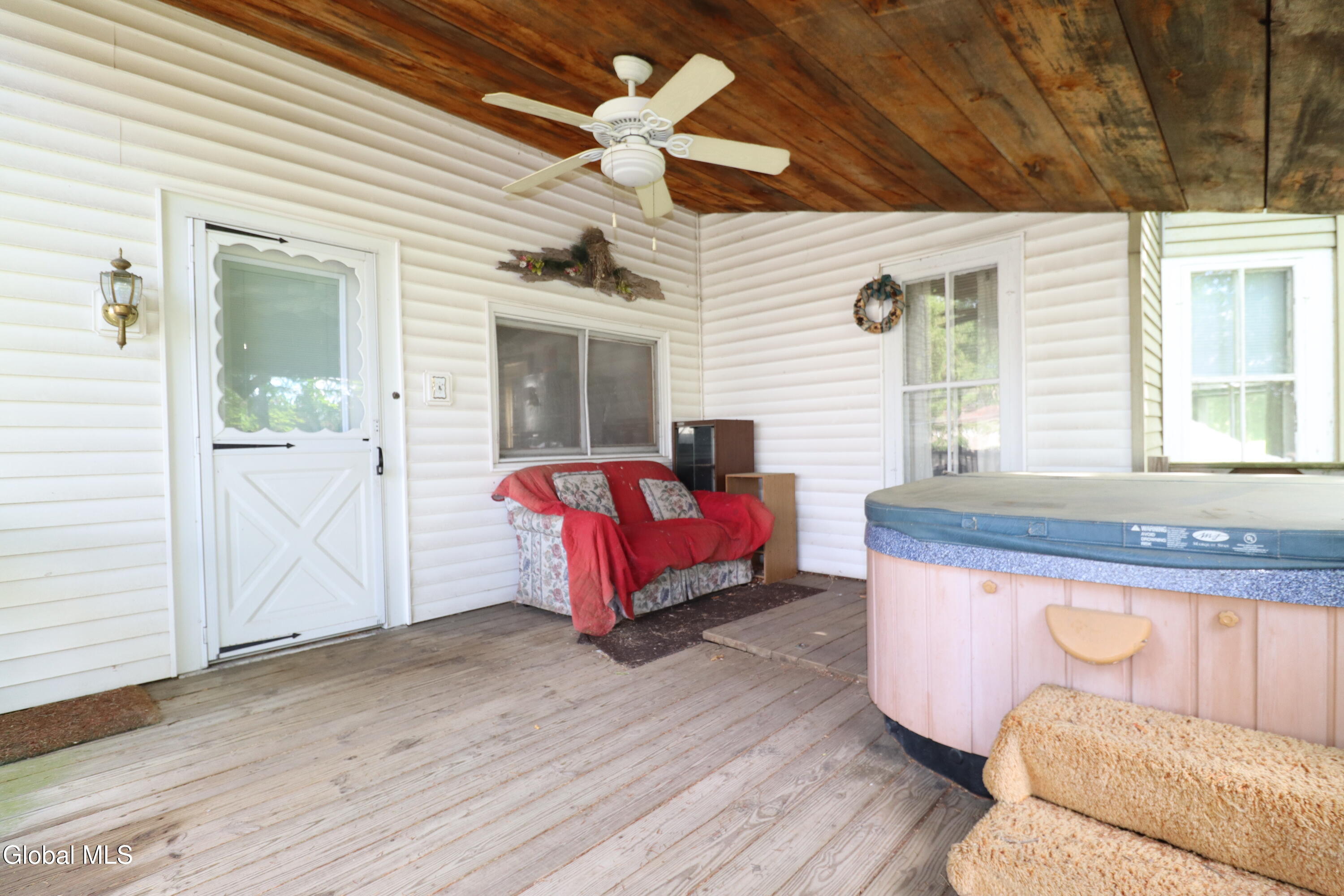 113 Dumler Lane Fort Hunter NY 12069