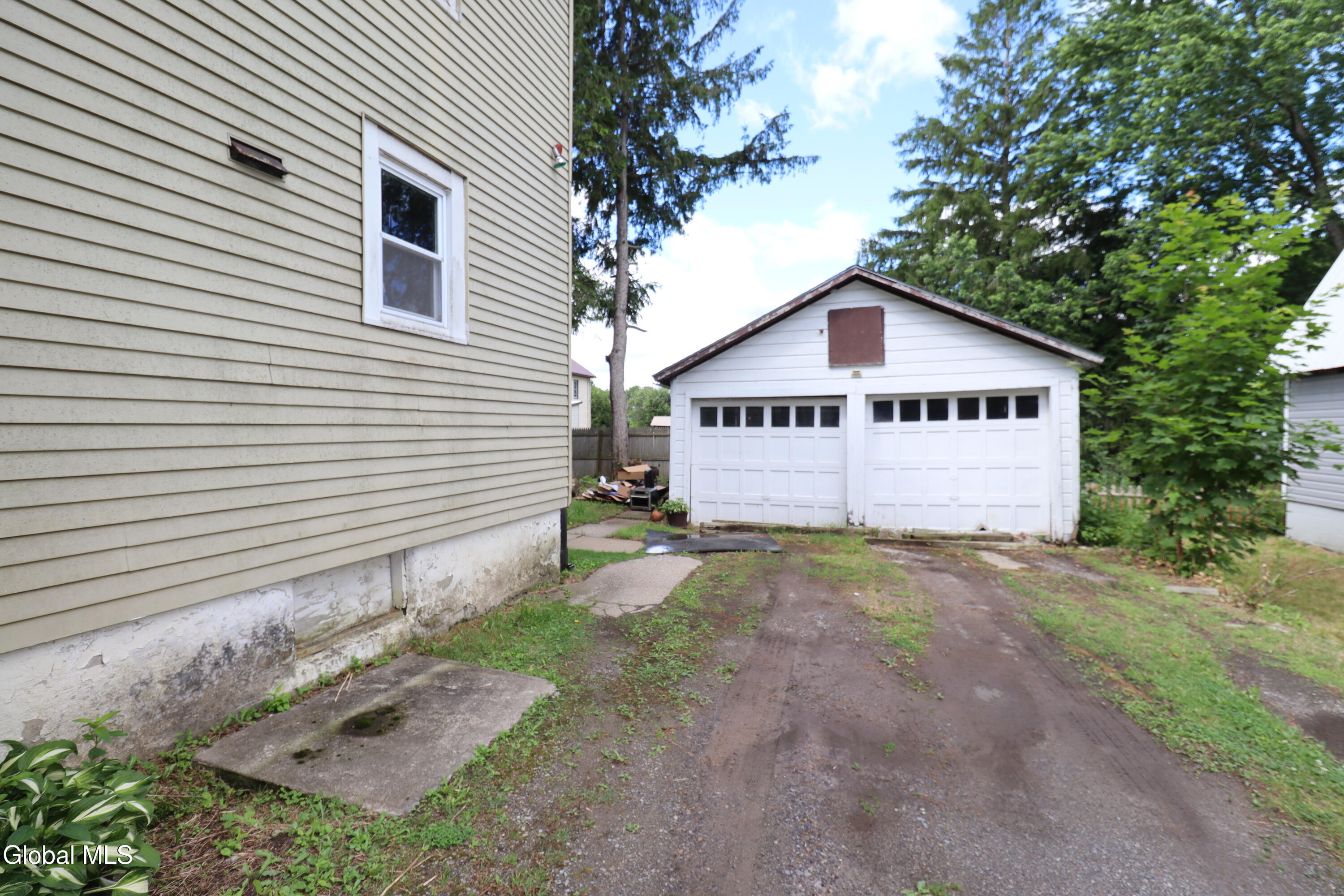 113 Dumler Lane Fort Hunter NY 12069