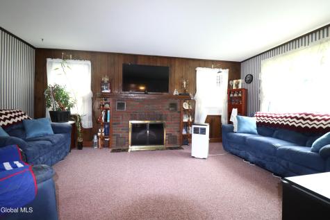 2896 W Lydius Street Schenectady NY 12303