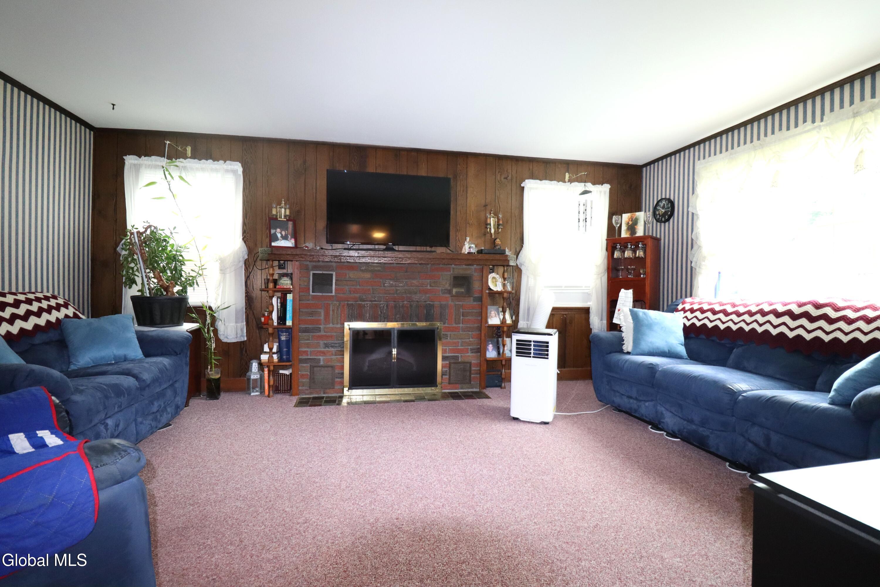 2896 W Lydius Street Schenectady NY 12303