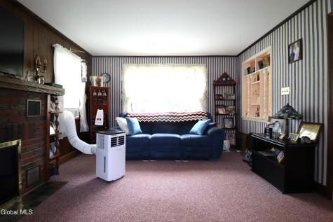 2896 W Lydius Street Schenectady NY 12303