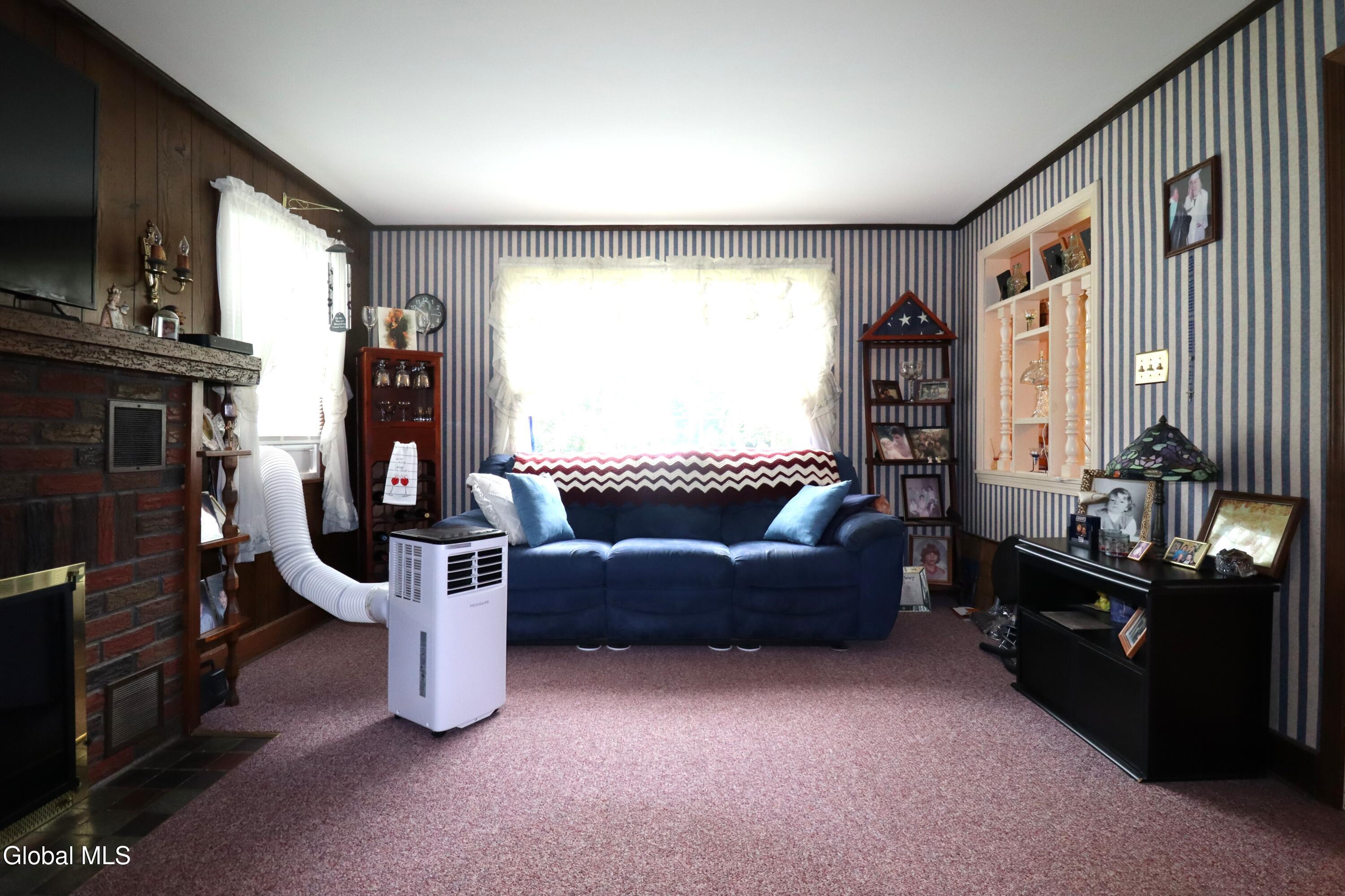 2896 W Lydius Street Schenectady NY 12303