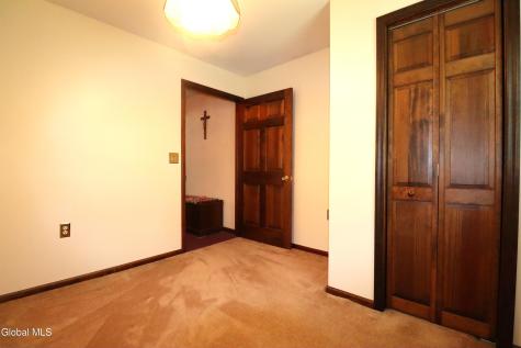 2896 W Lydius Street Schenectady NY 12303