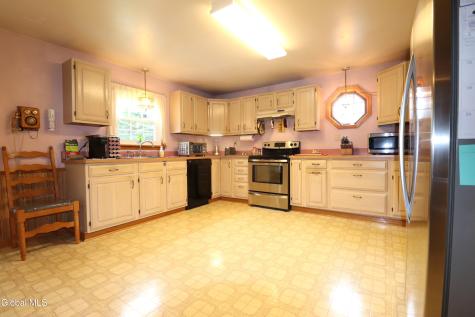 2896 W Lydius Street Schenectady NY 12303