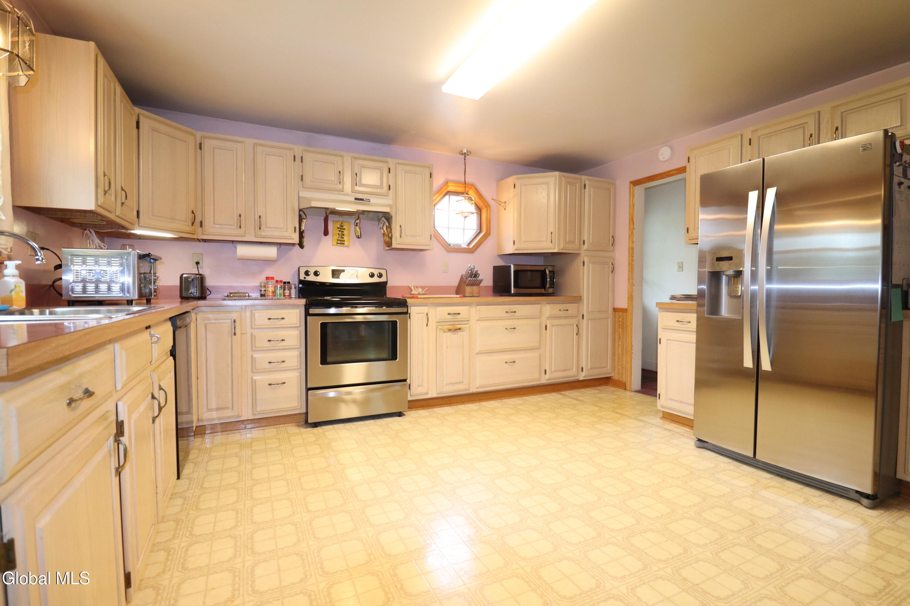 2896 W Lydius Street Schenectady NY 12303