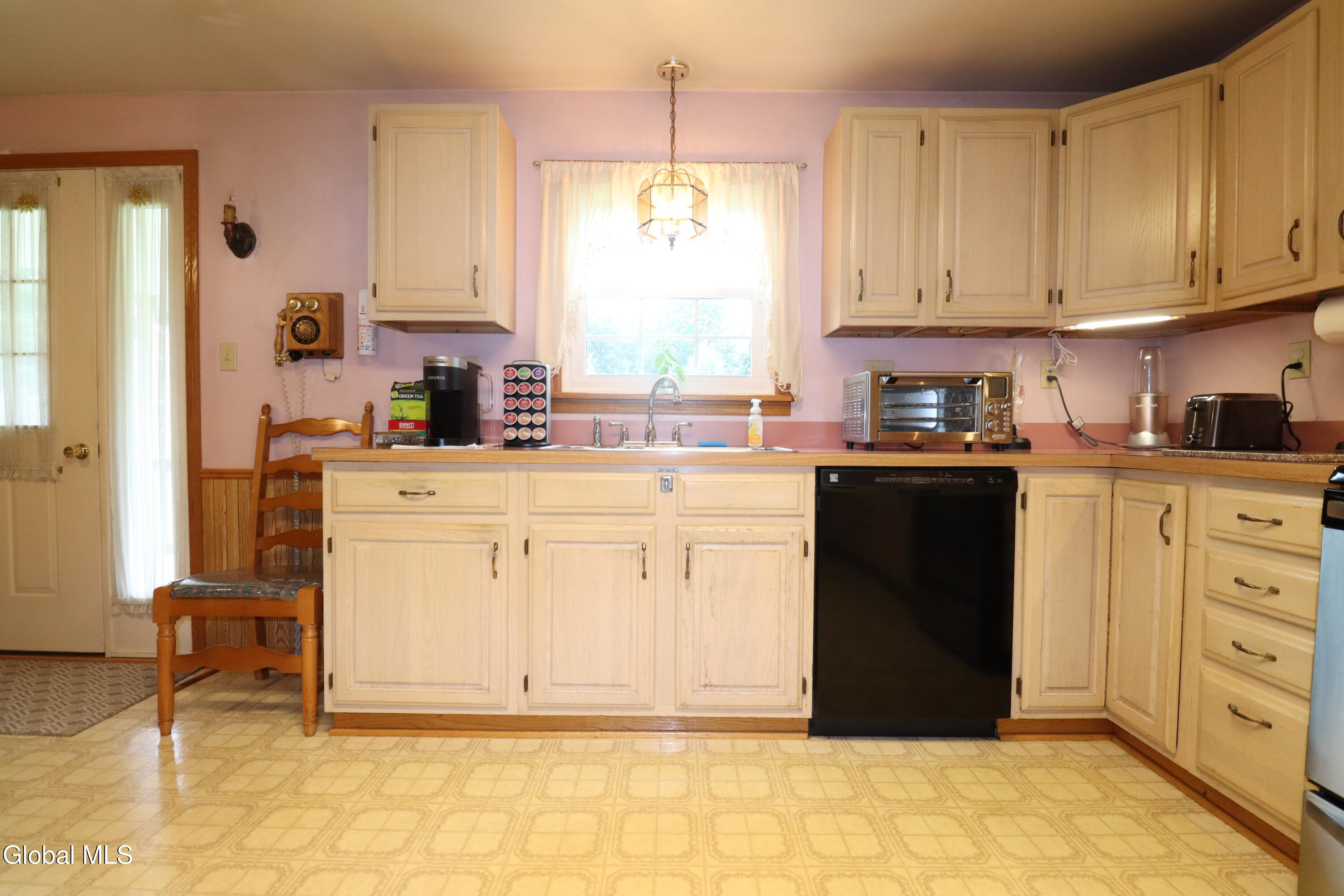 2896 W Lydius Street Schenectady NY 12303