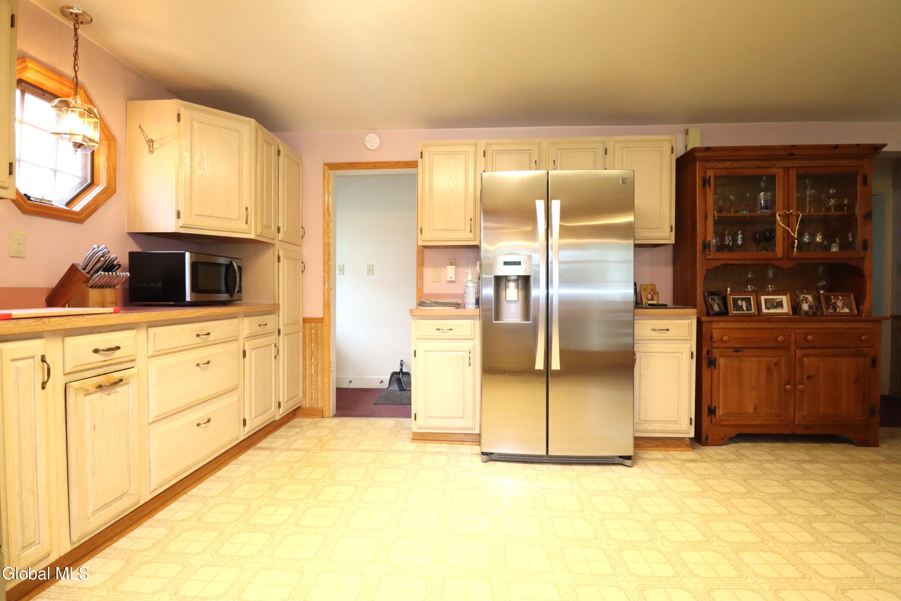 2896 W Lydius Street Schenectady NY 12303