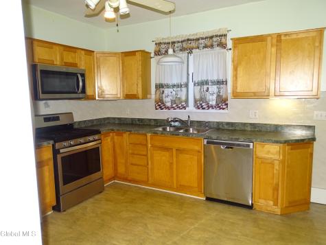 17 Bedell Avenue Delmar NY 12054