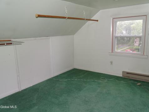 17 Bedell Avenue Delmar NY 12054