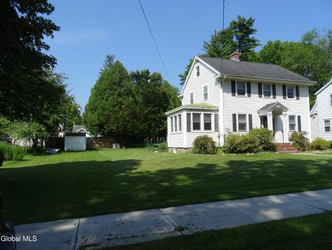 17 Bedell Avenue Delmar NY 12054