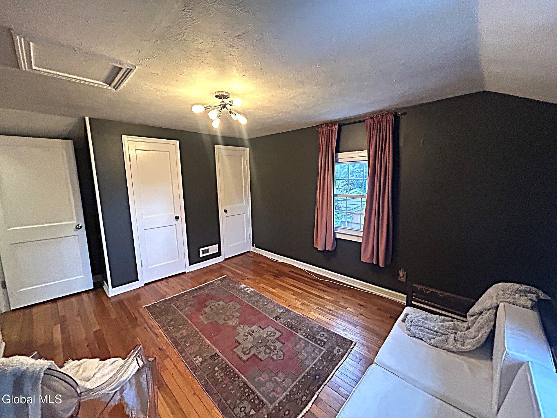 347 S Main Avenue Albany NY 12209