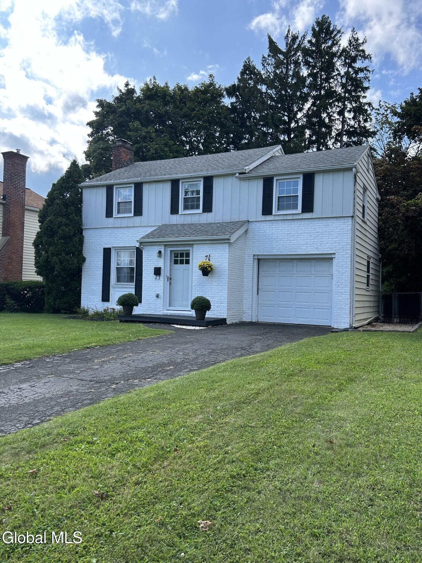 347 S Main Avenue Albany NY 12209