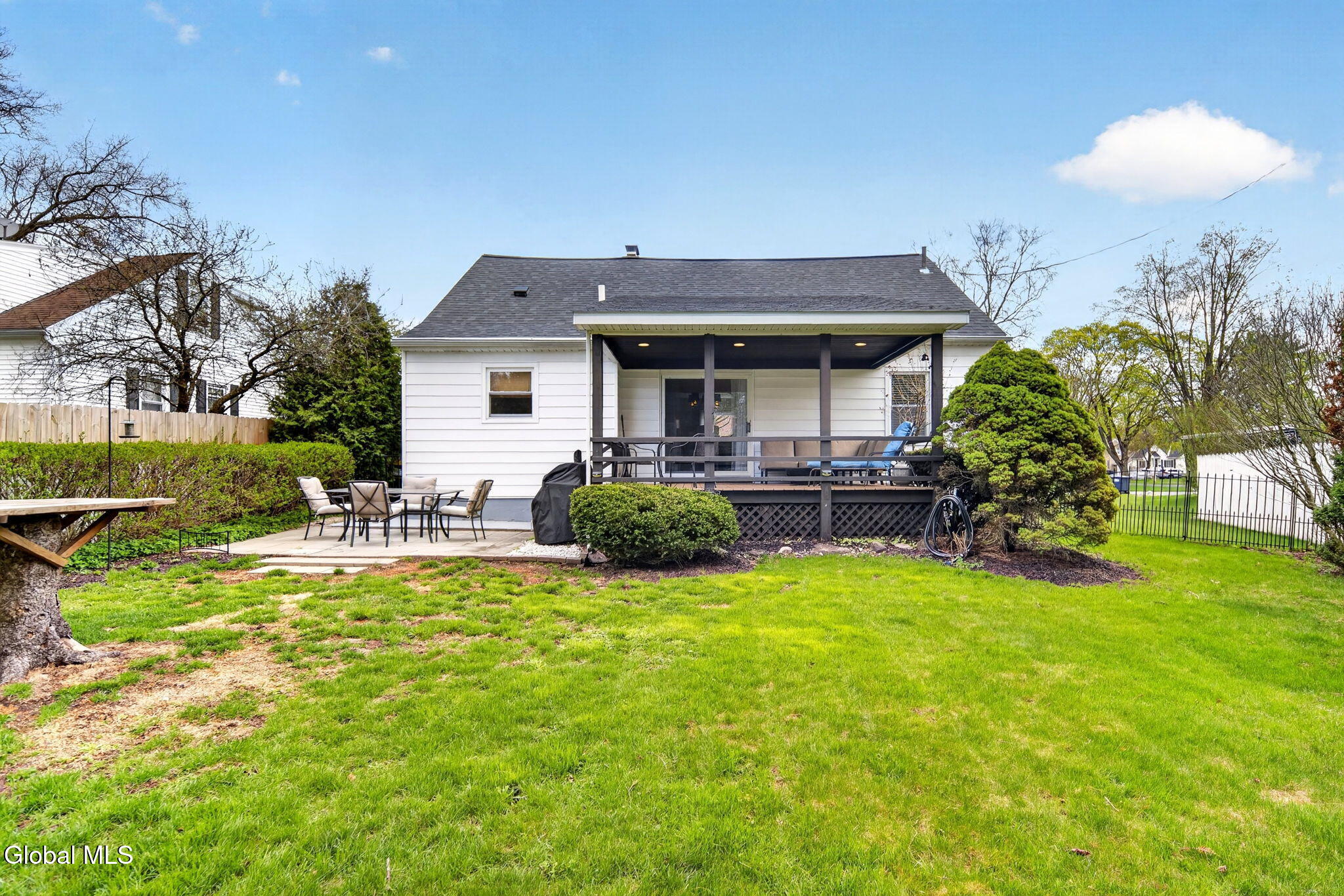 32 Puritan Drive Rotterdam NY 12306
