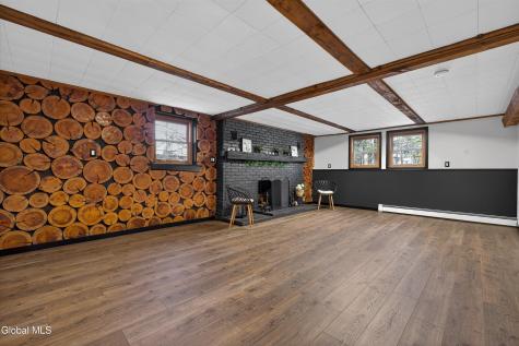 167 Redmond Road Gansevoort NY 12831