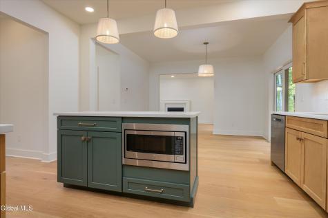 1737 Crescent Road Rexford NY 12148