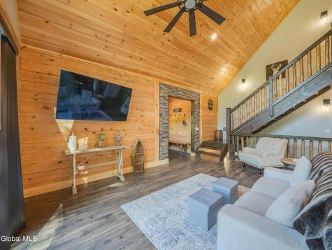 3307 New York 73 Keene NY 12942