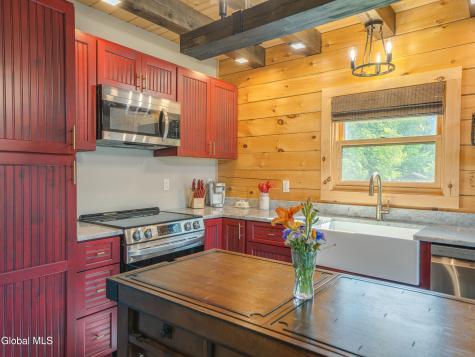 3307 New York 73 Keene NY 12942