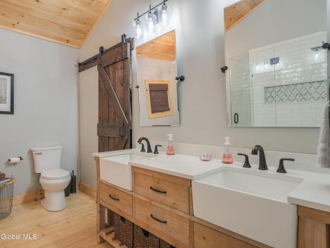 3307 New York 73 Keene NY 12942