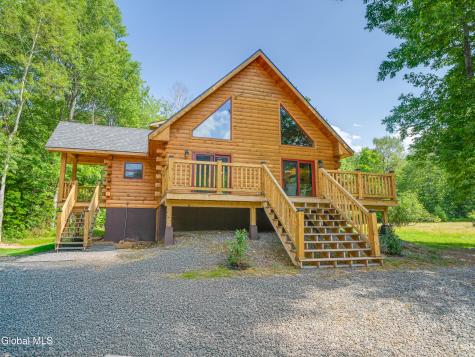 3307 New York 73 Keene NY 12942
