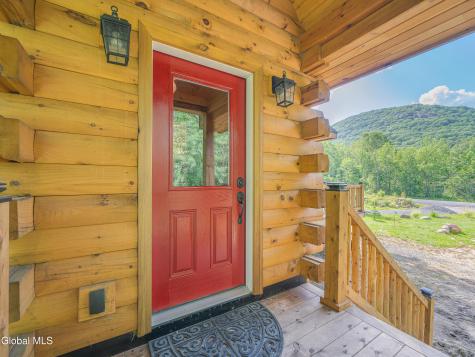 3307 New York 73 Keene NY 12942