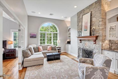 12 Sage Estate Menands NY 12204