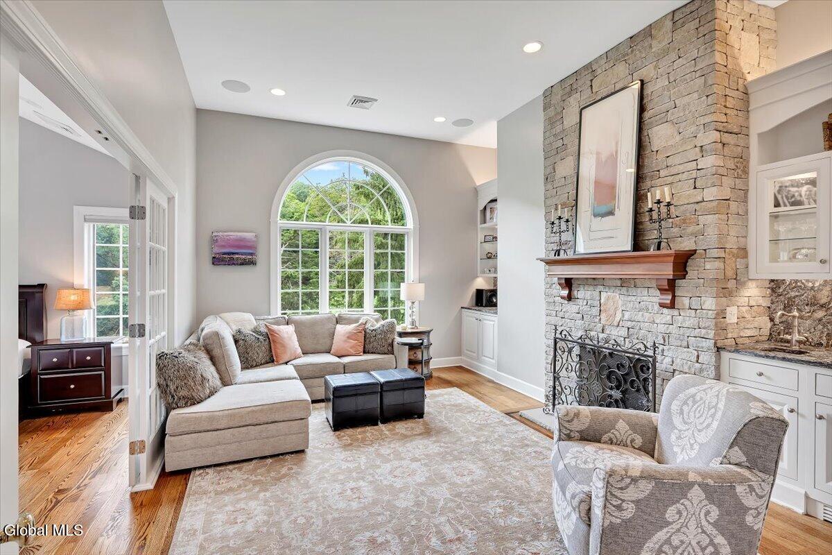 12 Sage Estate Menands NY 12204
