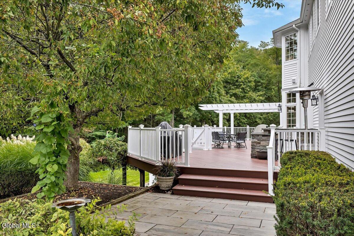 12 Sage Estate Menands NY 12204