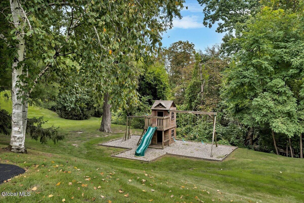 12 Sage Estate Menands NY 12204
