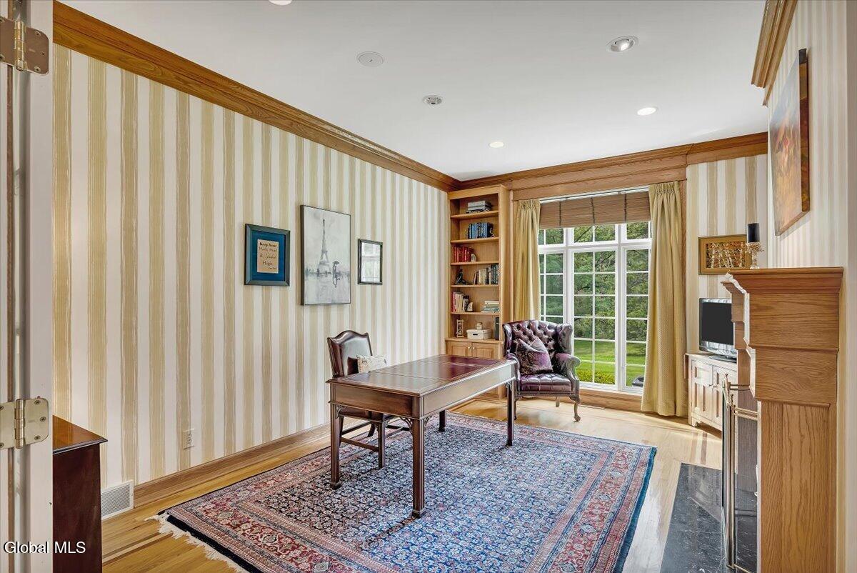 12 Sage Estate Menands NY 12204