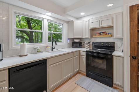 29 Fairway Avenue Delmar NY 12054
