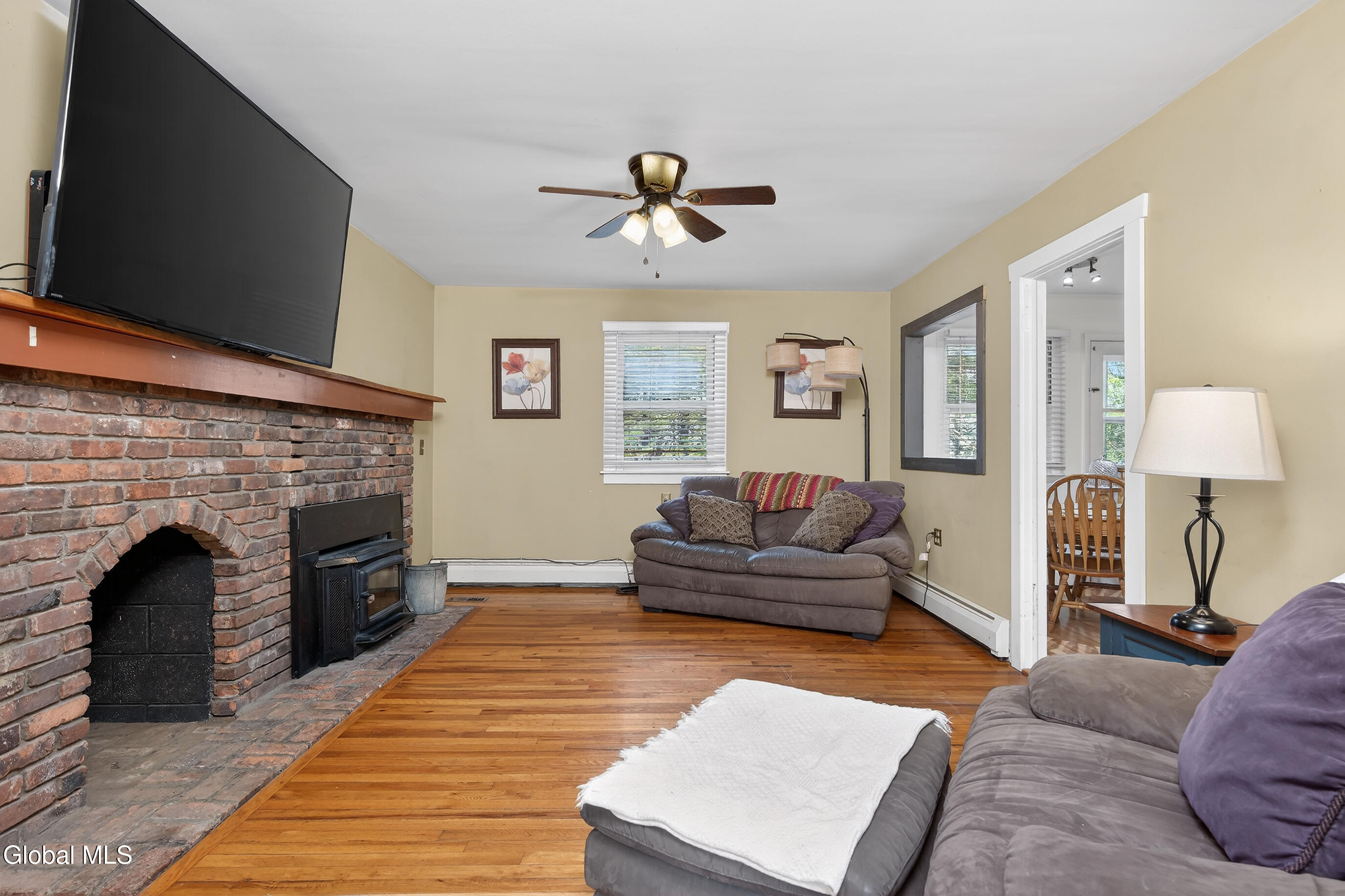 54 High Point Road Berne NY 12023