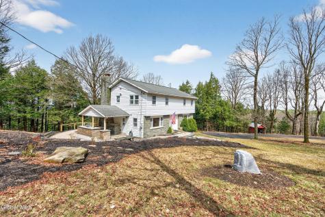 54 High Point Road Berne NY 12023