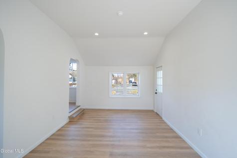 308 Kings Road Schenectady NY 12304