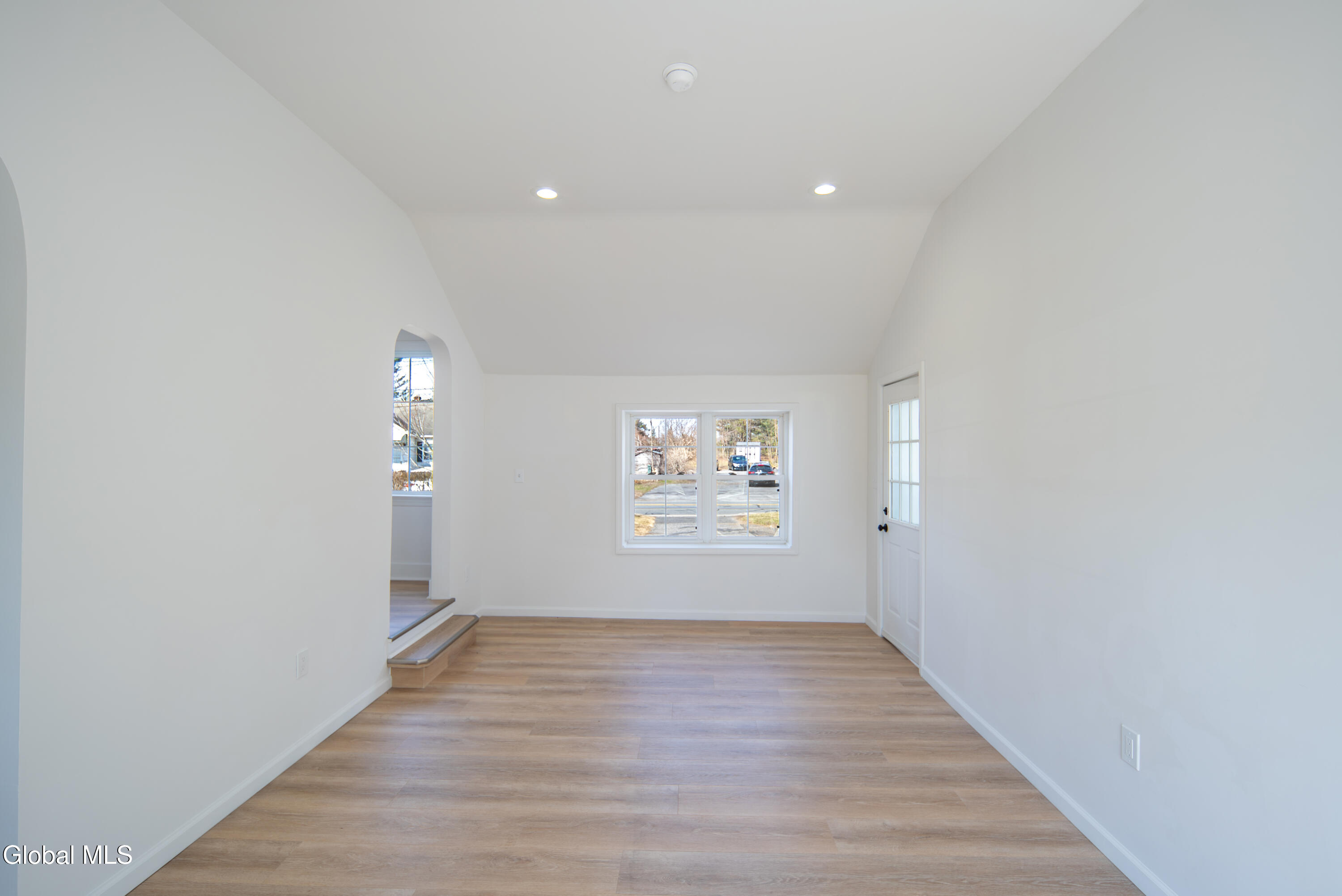 308 Kings Road Schenectady NY 12304