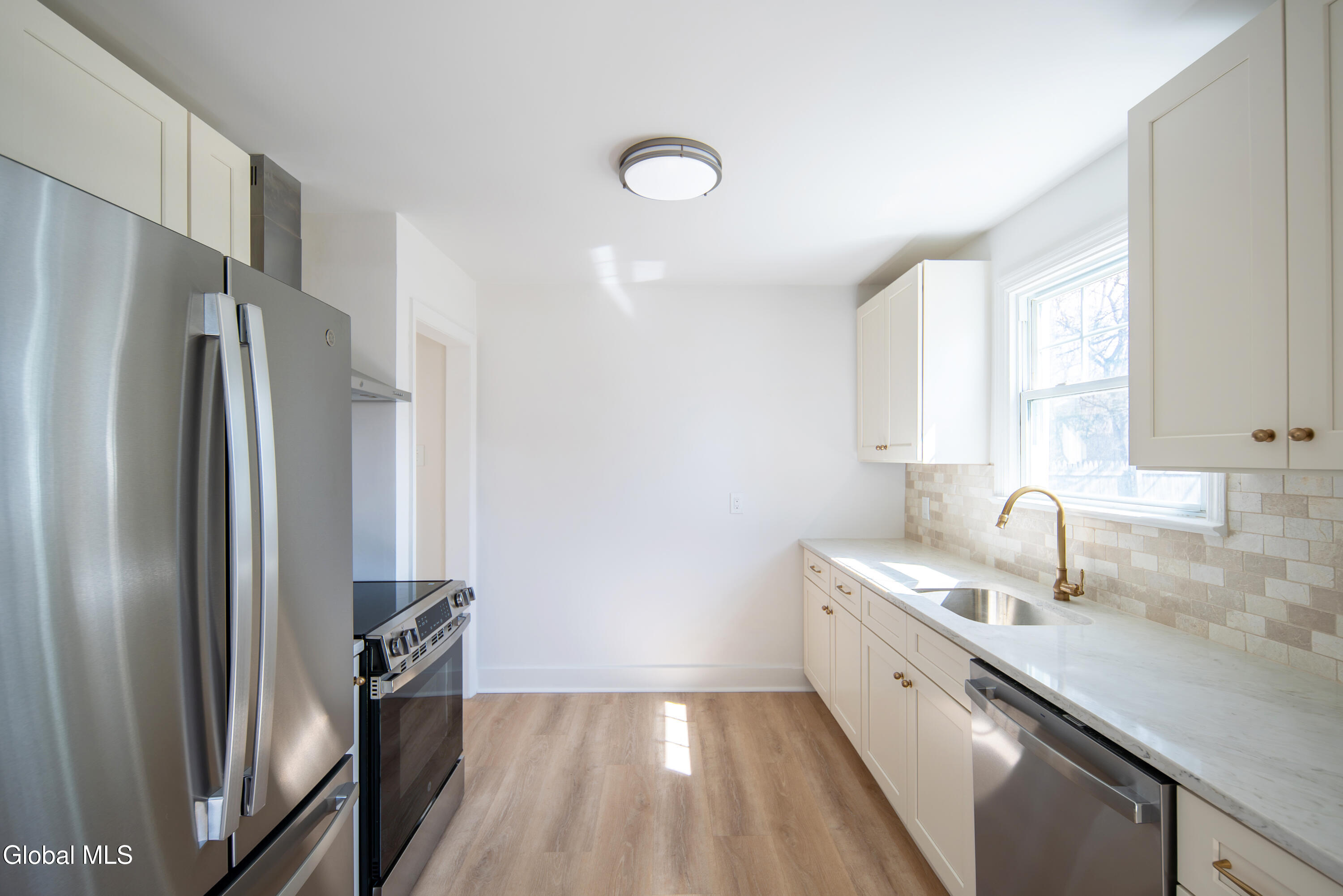 308 Kings Road Schenectady NY 12304