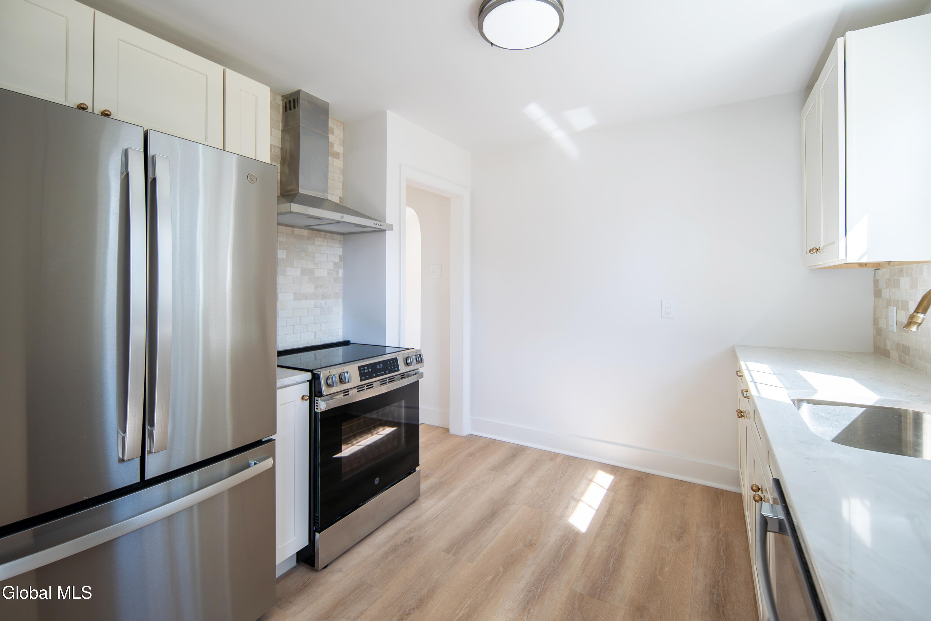 308 Kings Road Schenectady NY 12304