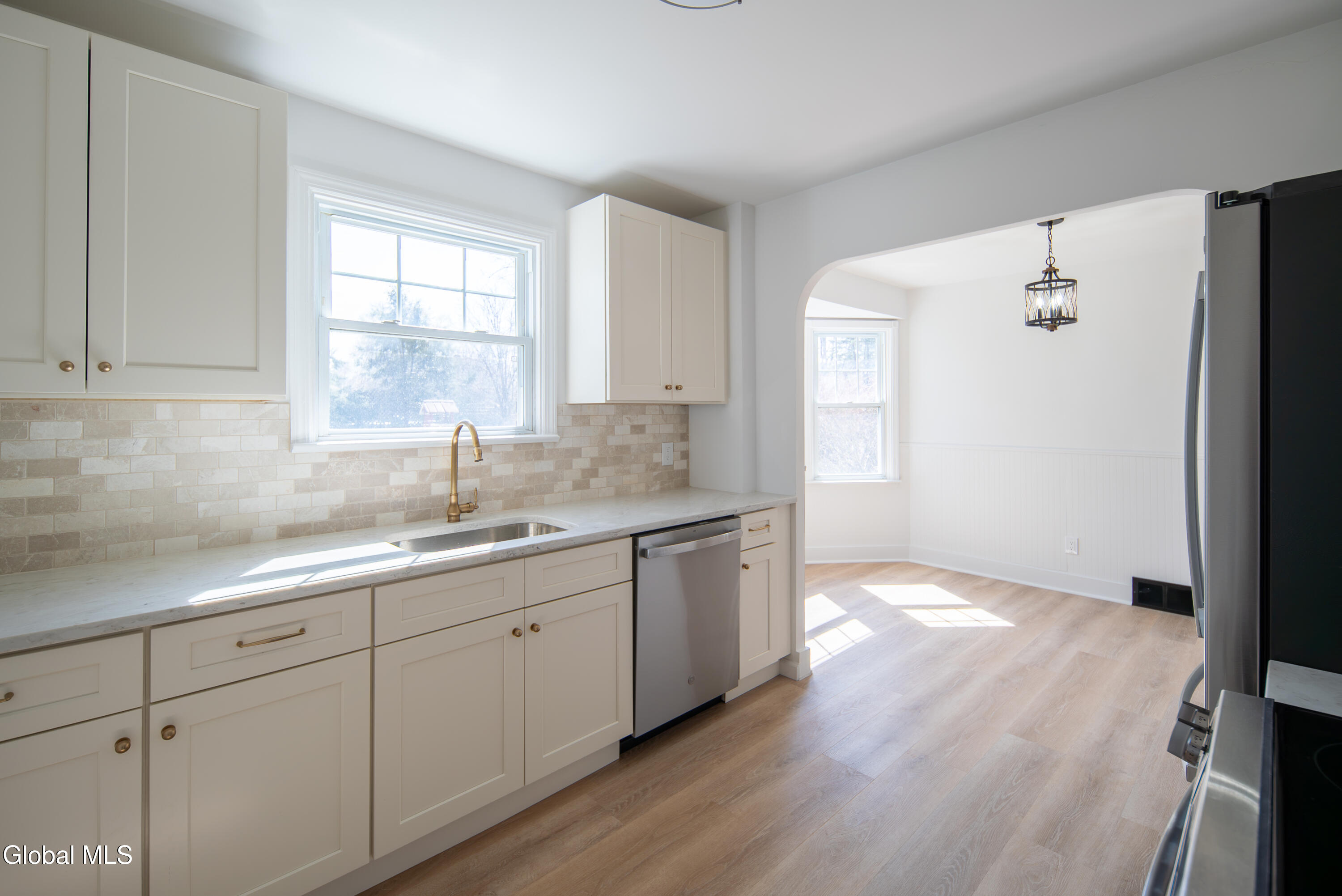 308 Kings Road Schenectady NY 12304