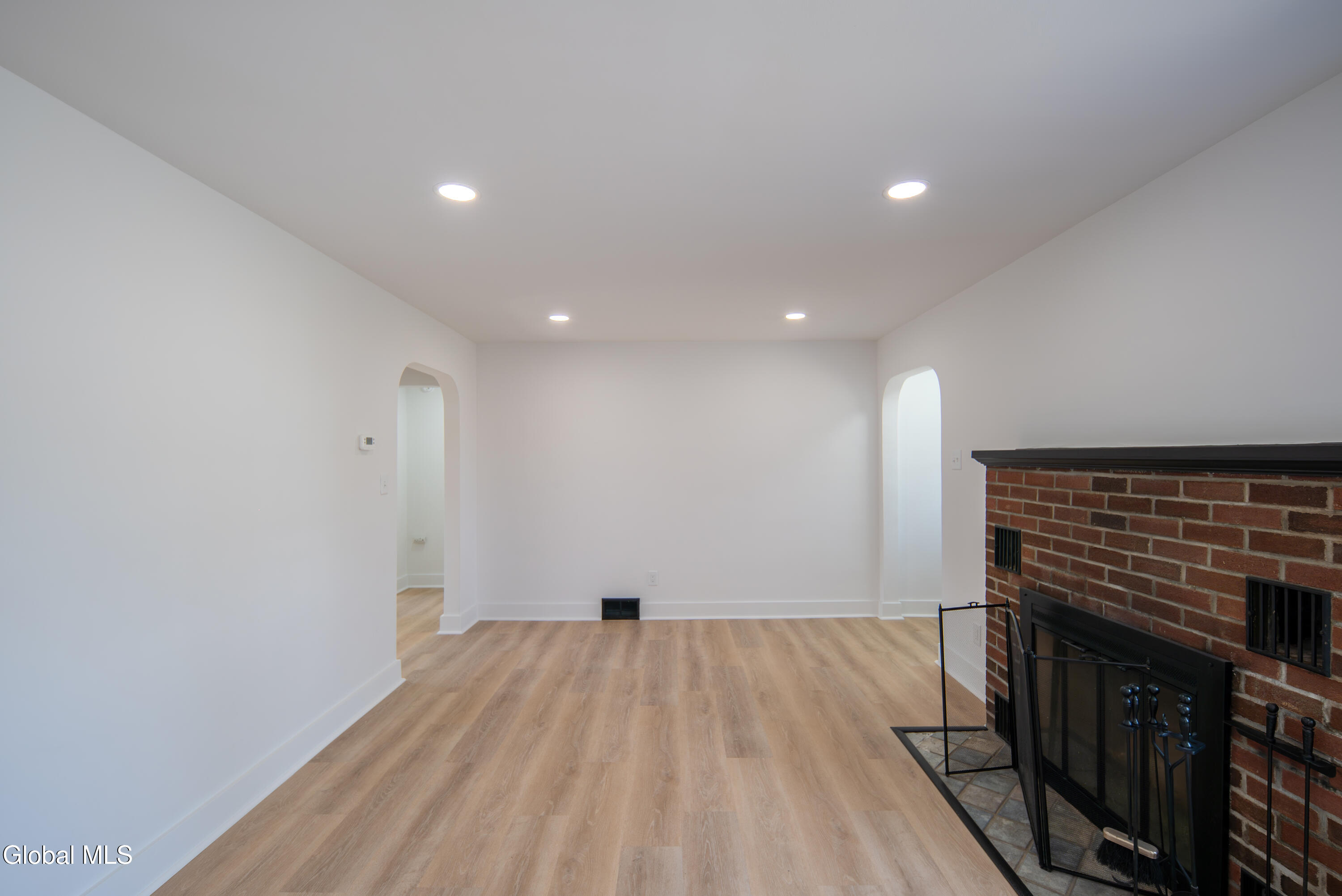308 Kings Road Schenectady NY 12304