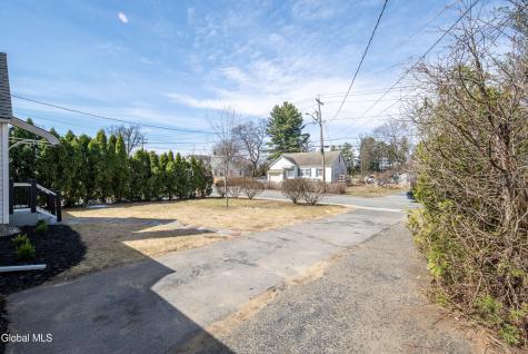 308 Kings Road Schenectady NY 12304