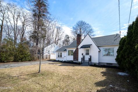 308 Kings Road Schenectady NY 12304