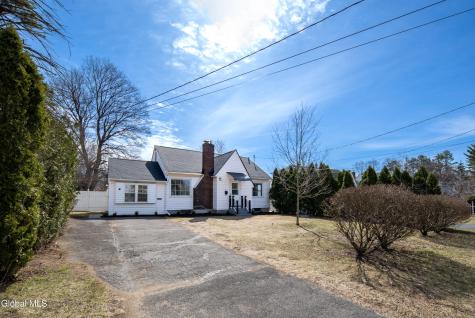 308 Kings Road Schenectady NY 12304