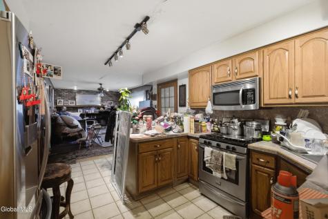 31 Lacy Lane Albany NY 12211
