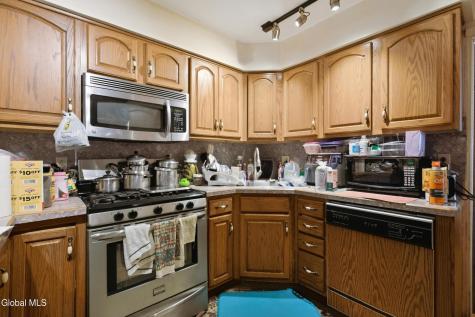 31 Lacy Lane Albany NY 12211
