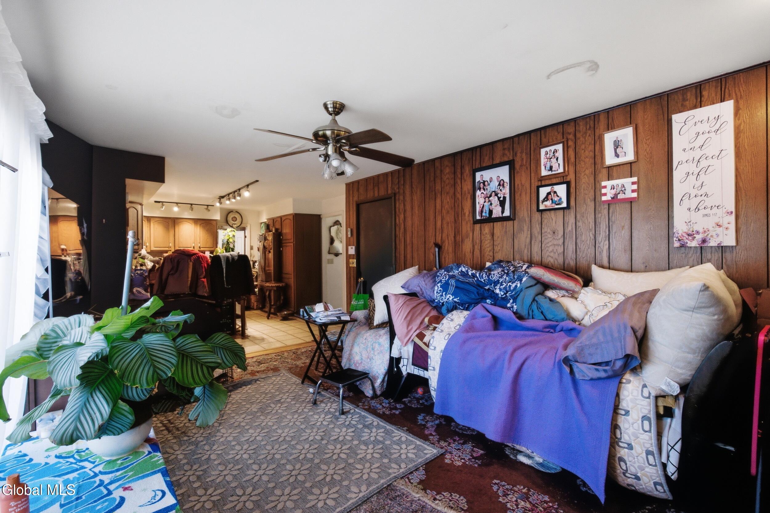 31 Lacy Lane Albany NY 12211