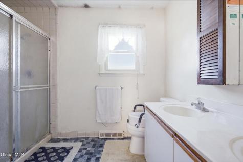 31 Lacy Lane Albany NY 12211