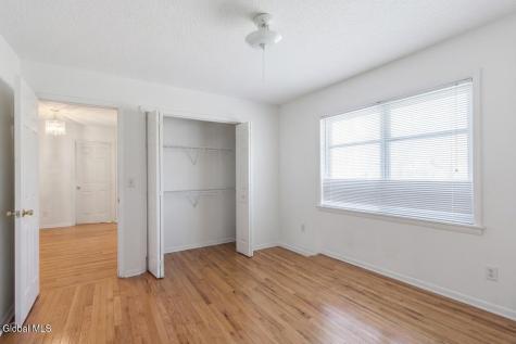 31 Lacy Lane Albany NY 12211