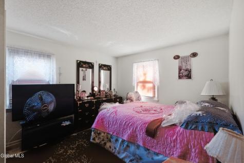31 Lacy Lane Albany NY 12211