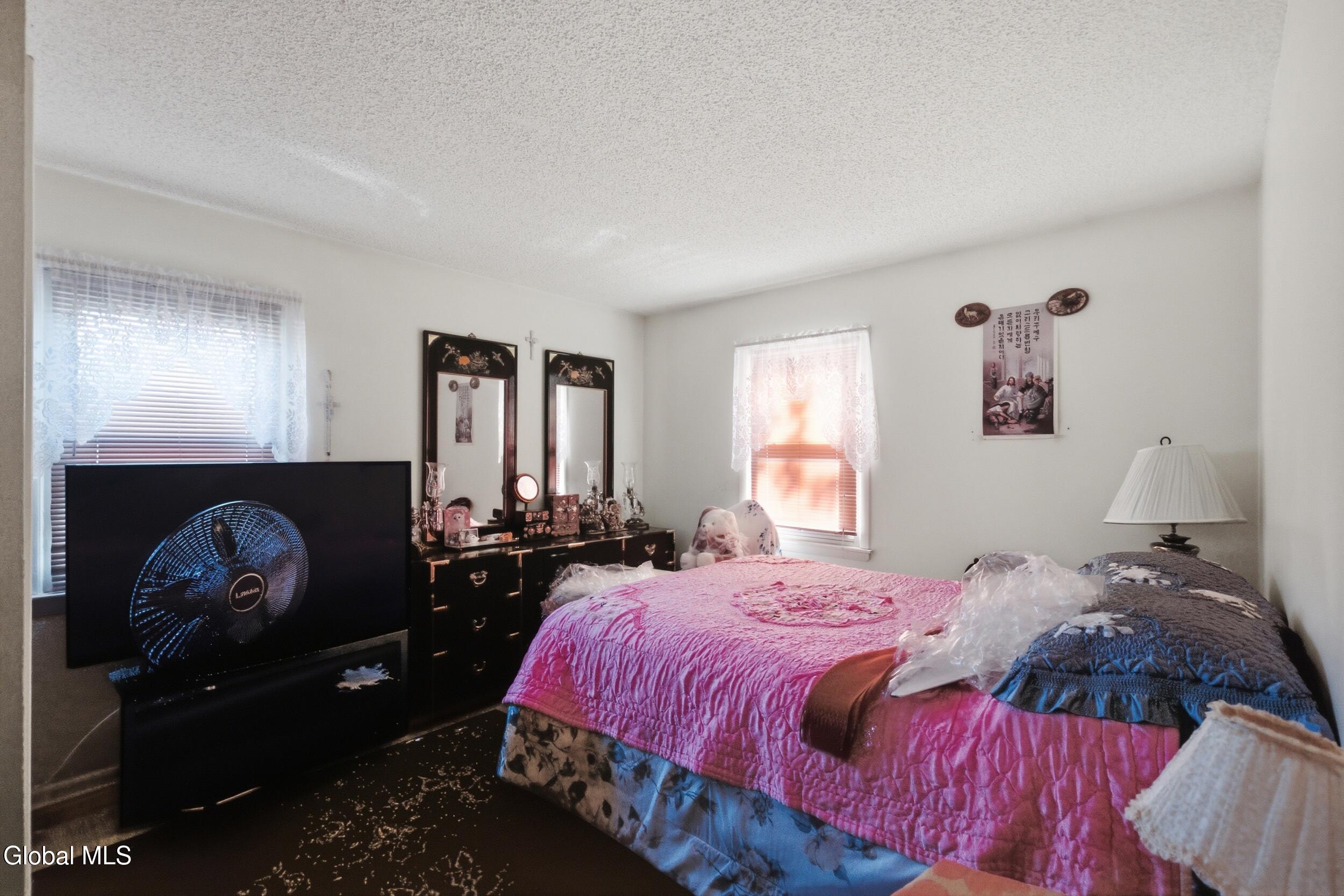 31 Lacy Lane Albany NY 12211