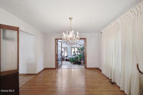 31 Lacy Lane Albany NY 12211